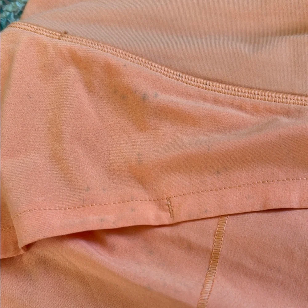 Lululemon Women's Orange Speed Up Shorts size 6 - Picture 10 of 14